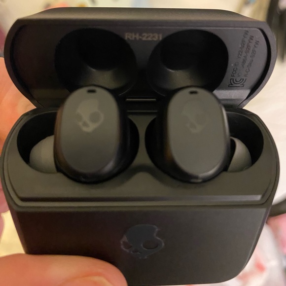 Skullcandy mod Xt earbuds - Picture 2 of 2